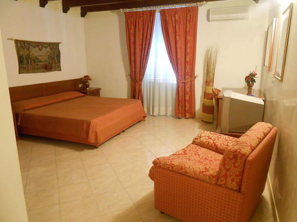 Hotel Centrale Bagheria Luaran gambar