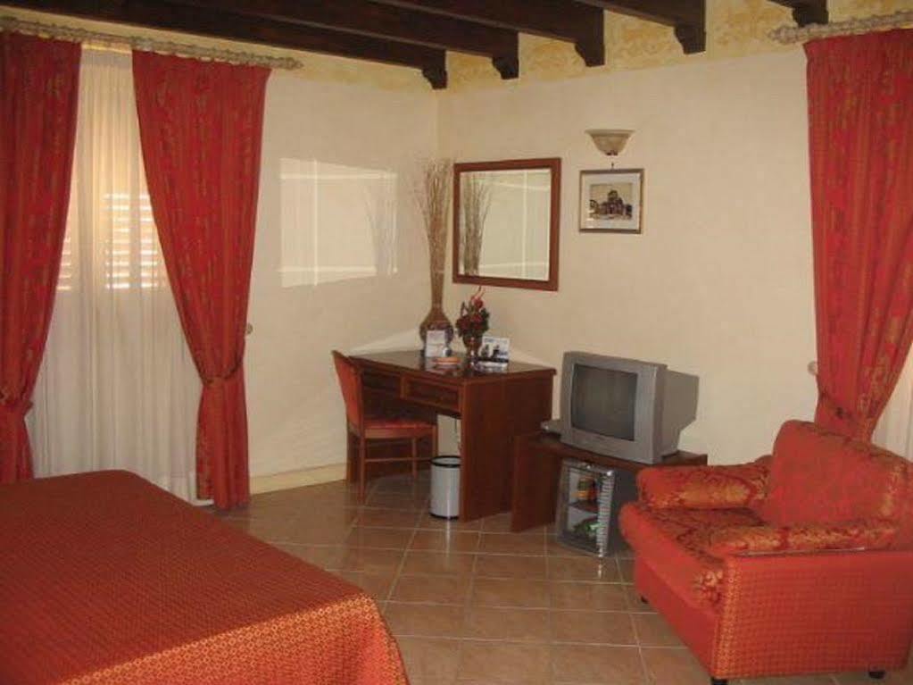 Hotel Centrale Bagheria Luaran gambar