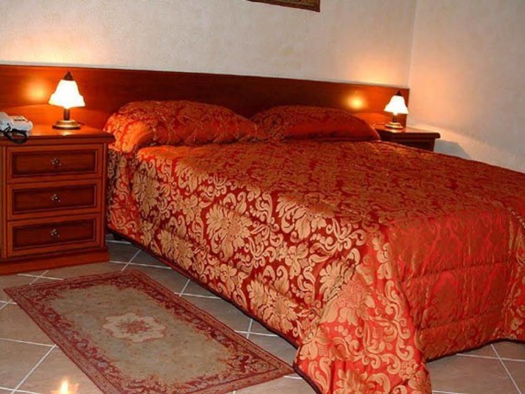 Hotel Centrale Bagheria Luaran gambar
