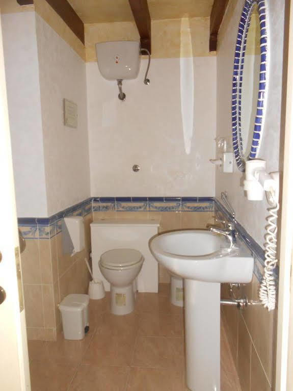 Hotel Centrale Bagheria Luaran gambar