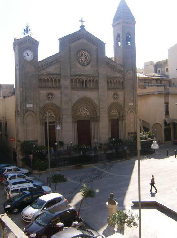 Hotel Centrale Bagheria Luaran gambar