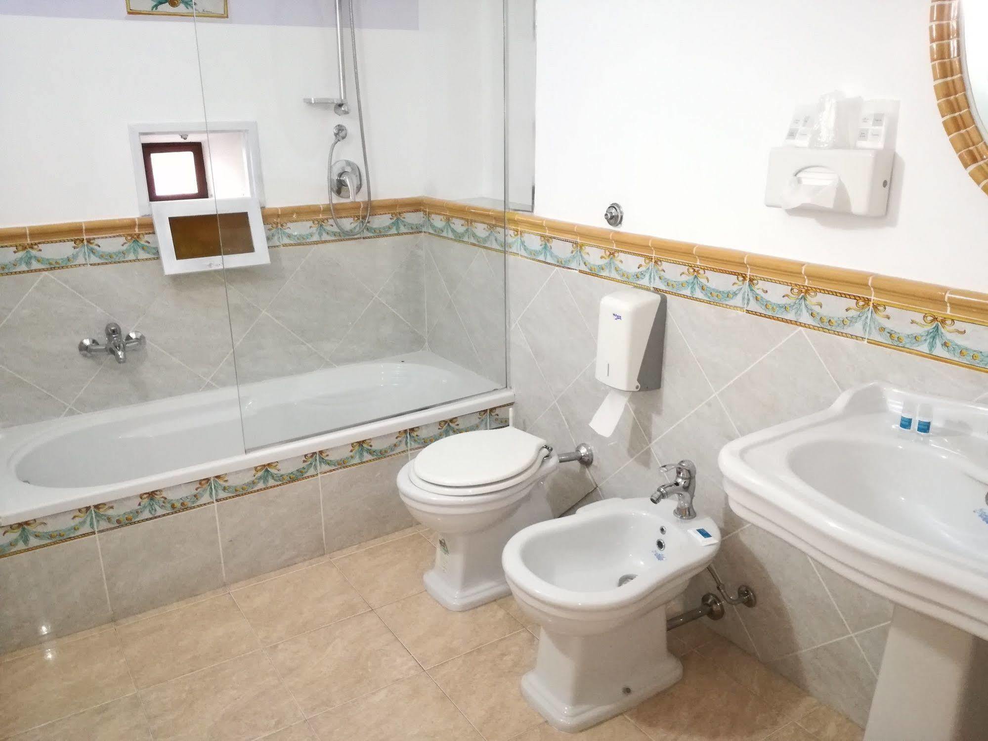 Hotel Centrale Bagheria Luaran gambar
